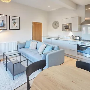 Apartment Host & - Skyline, Whitby